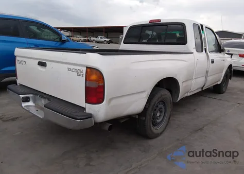 2000 Toyota Tacoma z USA, uszkodzony, nr VIN 5TEVL52N1YZ688444